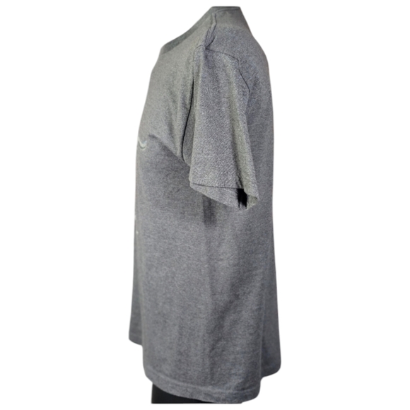 Ford Mustang emblem graphic tee - Picture 2 of 5